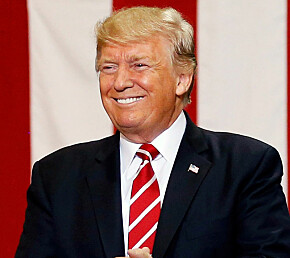 Trump om sjokkbilde av amerikansk senator: - Bildet sier mer enn 1000 ord